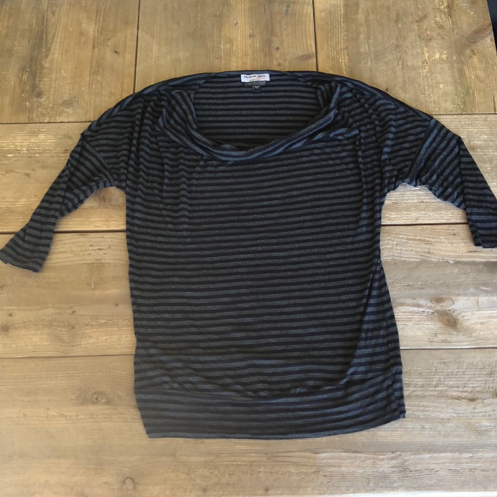 Micheal Stars maternity 3/4 sleeve tee